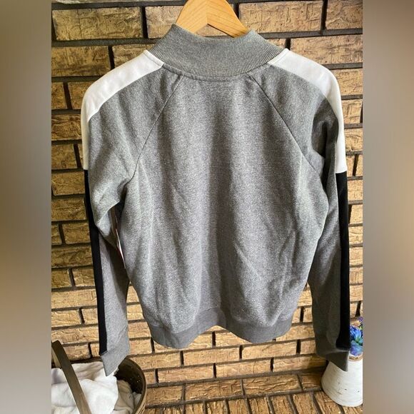 Reebok nwt pull over‎ - Picture 3 of 5